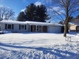 Building Photo - 144 Brentwood Dr