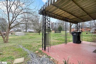 Building Photo - 208 Omar St