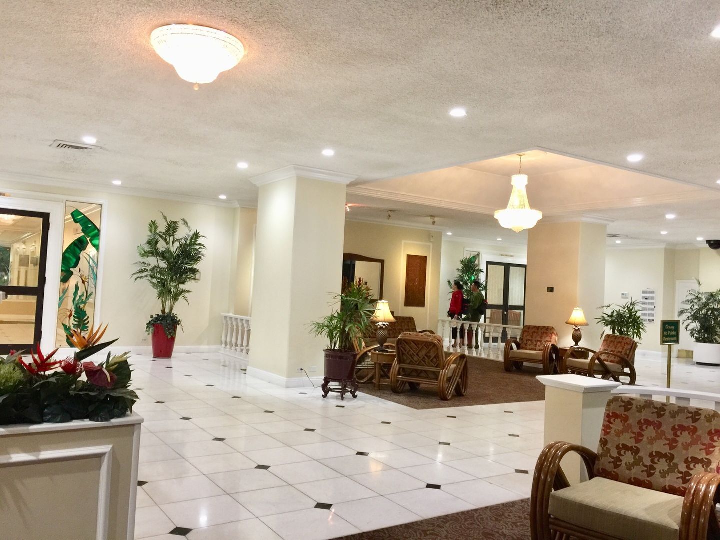 Building Photo - 2240 Kuhio Ave.