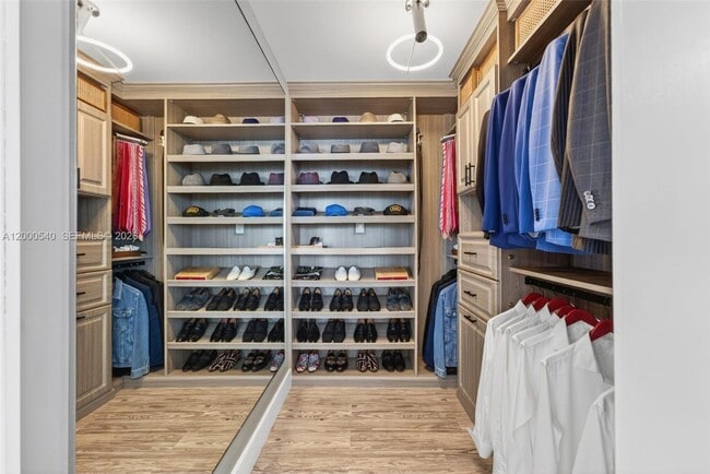 Building Photo - 90 SW 3rd St