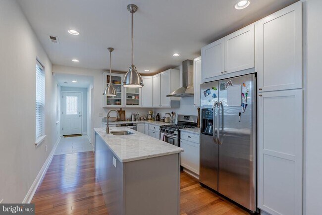 Building Photo - 223 S Collington Ave