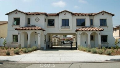 Building Photo - 425 W Duarte Rd