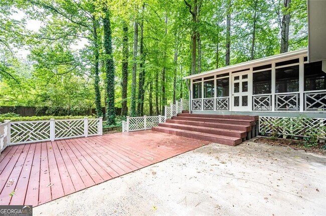 Building Photo - 1784 Halbro Dr