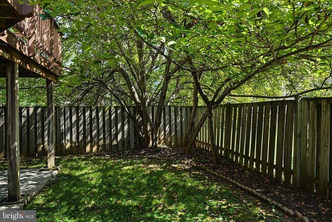 Building Photo - 7132 Swansong Wy