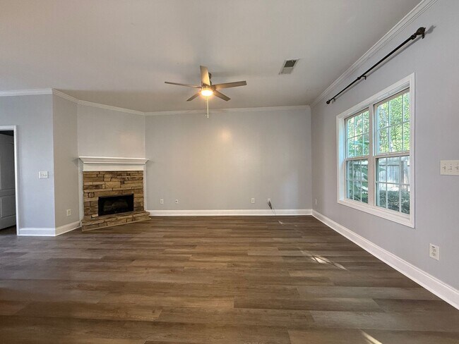 Building Photo - Townehome in Acworth