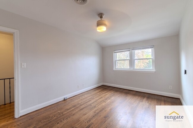Building Photo - 258 Ridge Ave