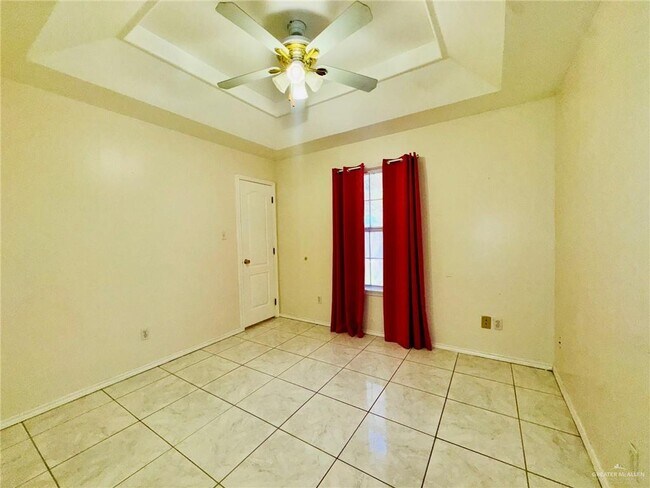 Building Photo - 28 N 40th St