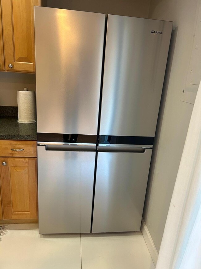 Building Photo - 1420 Ocean Way Dr