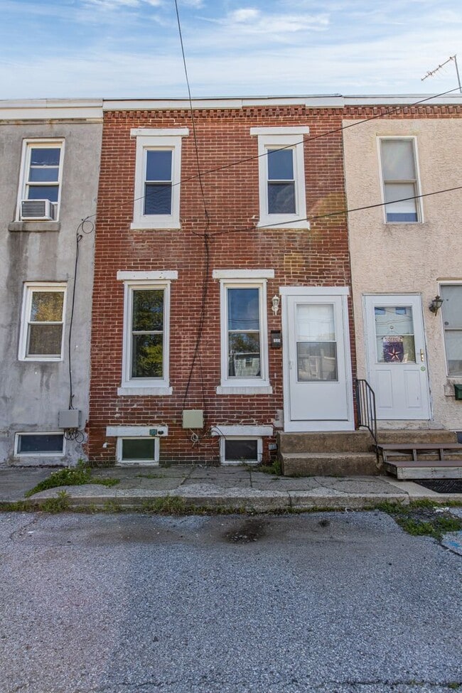 Building Photo - 2 Bedroom in New Castle
