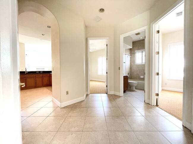 Building Photo - 1349 Whitney Isles Dr