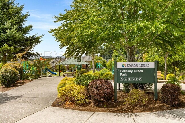 Building Photo - 14780 NW Hydrangea Ct