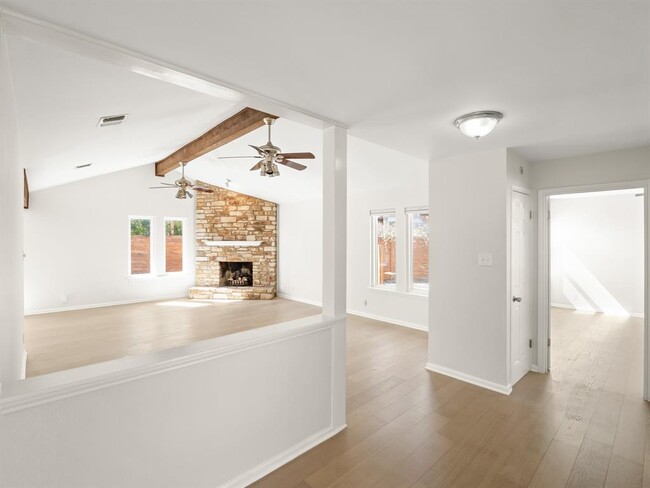 Building Photo - 4713 Trail Crest Cir