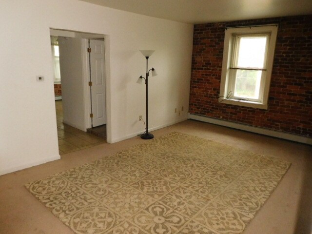 Building Photo - 502 Lehman St