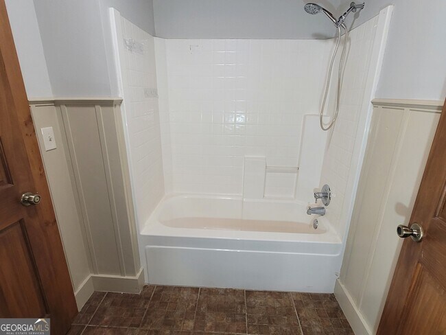 Building Photo - 2391 Booth Cir