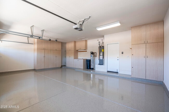 Building Photo - 5403 E Cannon Dr
