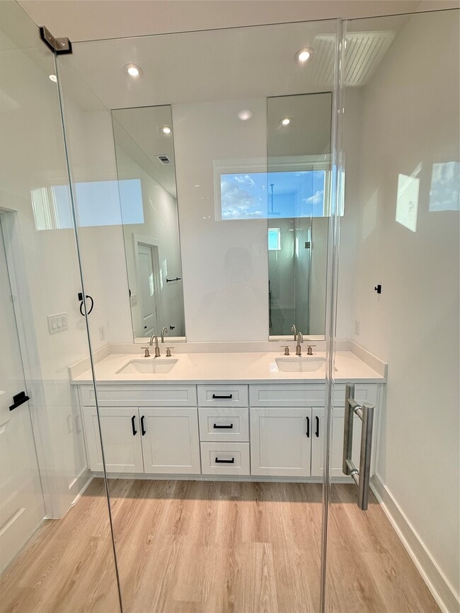 Building Photo - 7948 Betty Boop St