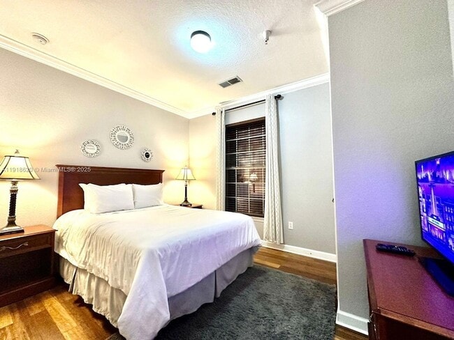 Building Photo - 1301 Tuscan Terrace