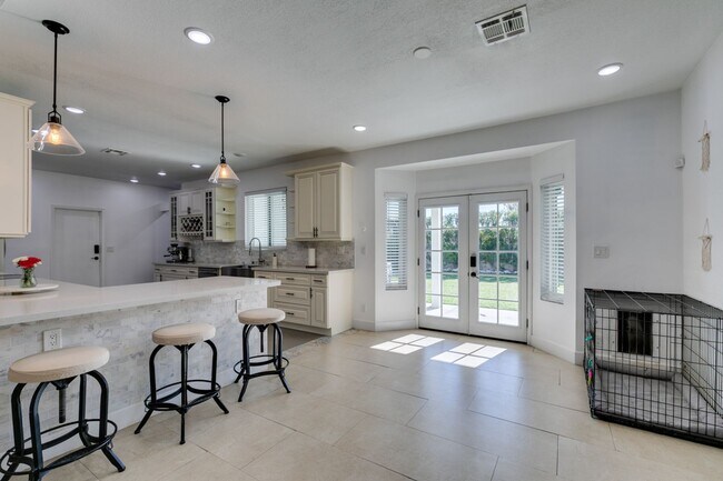 Building Photo - ZONE 8 - 4BD, 2 PRIMARY SUITES, POOL + SPA, OVER AN ACRE, HIGHLY UPGRADED + RENT INCLUDES POOL SE...