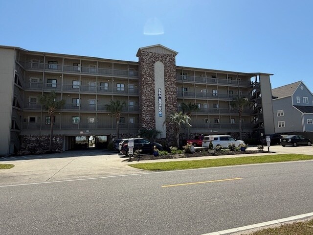 Primary Photo - 811 N Ocean Blvd