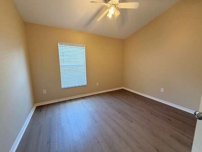 Building Photo - 24317 Summer Wind Ct