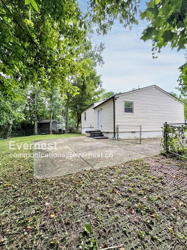 Building Photo - 4749 Colemont Pl
