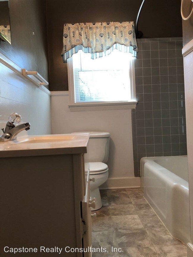 Building Photo - 2 br, 1 bath House - 808 BELLVIEW STREET