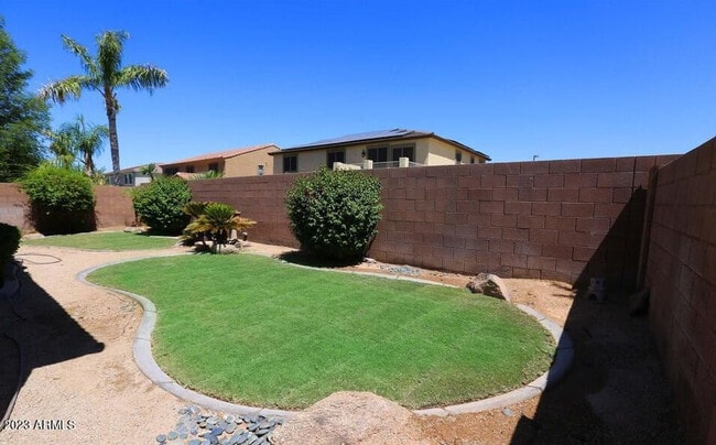 Building Photo - 3462 E Powell Way