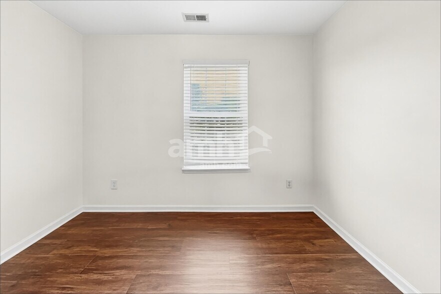 Building Photo - 3660 Watkins Ridge Ct