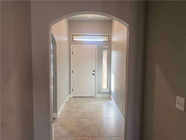 Building Photo - 3550 Macintosh Way