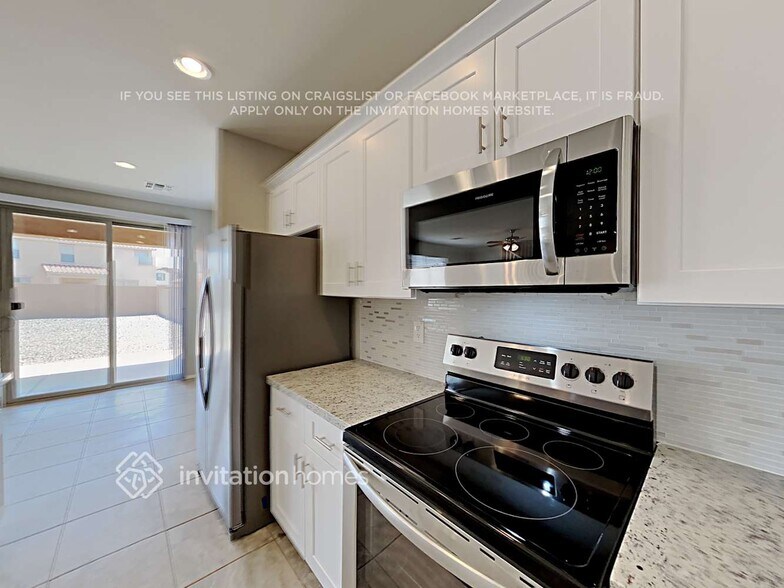 Building Photo - 7713 W Glass Ln