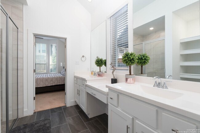 Building Photo - 12231 Old Gage Rnch