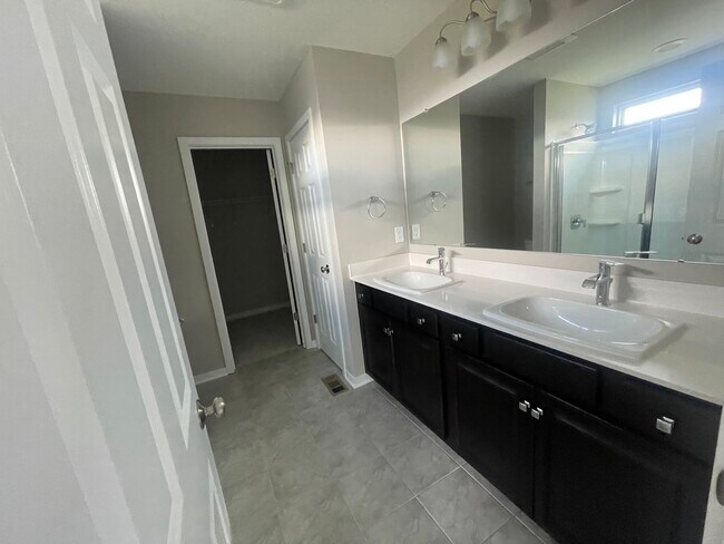 Building Photo - 7269 Cutler Dr