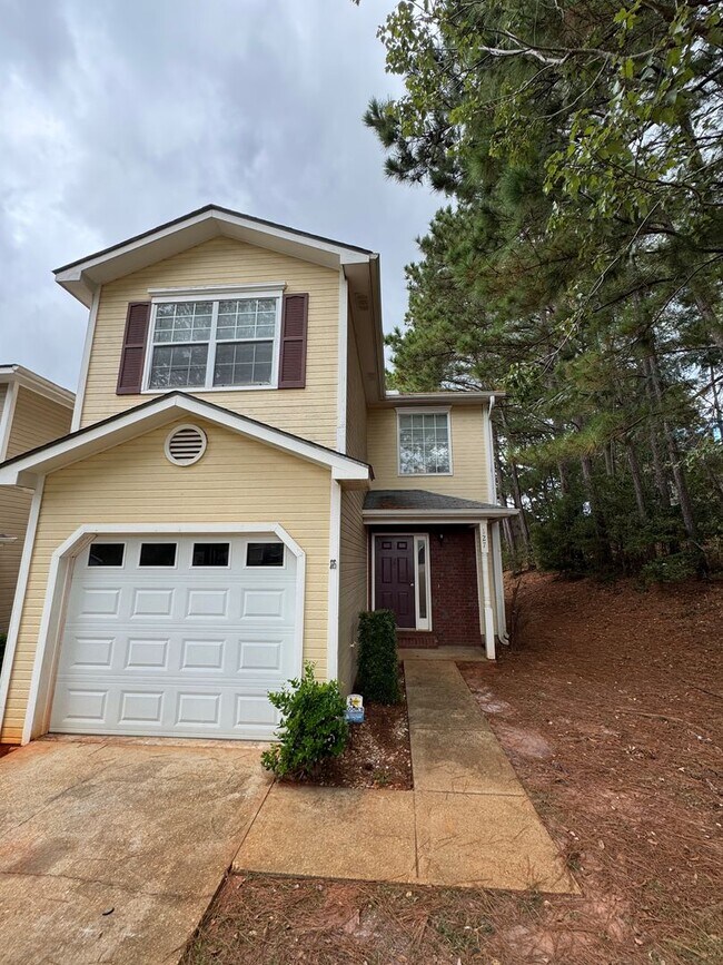 Primary Photo - 127 Pineridge Dr