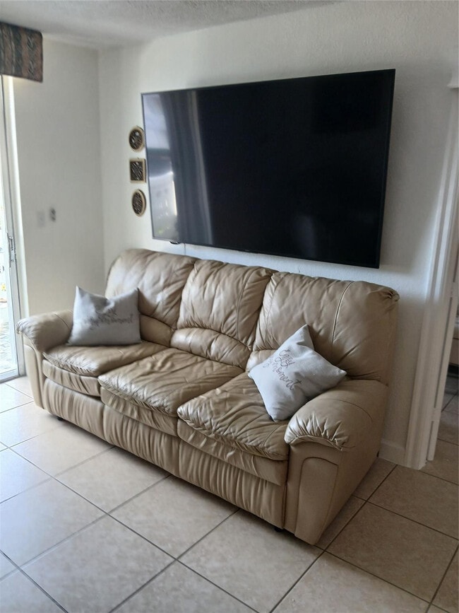 Building Photo - 1893 S Ocean Dr