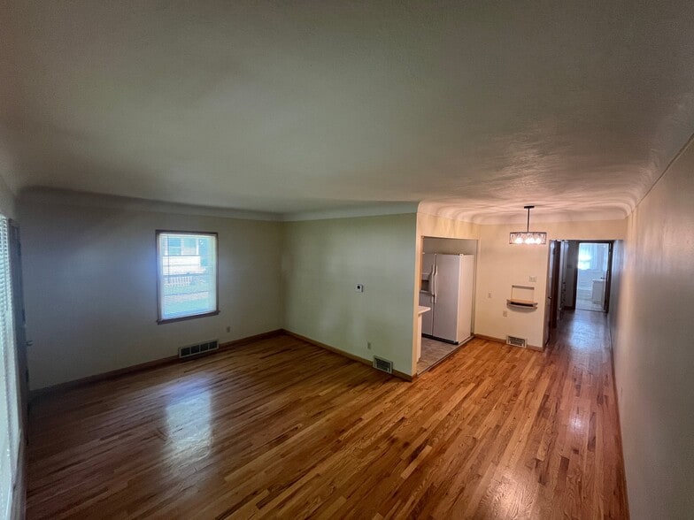 Building Photo - 3825 41st St