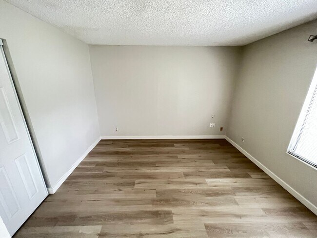 Building Photo - Charming 4 Bed 3 Bath Brea Townhome with P...