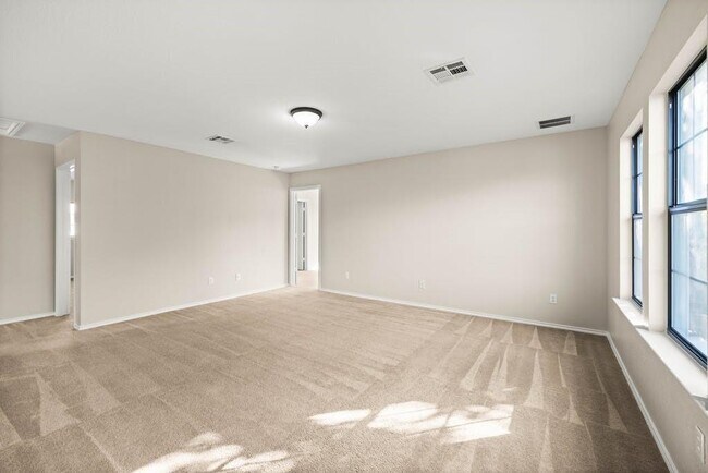 Building Photo - 204 Lauren Loop
