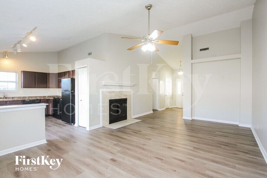 Building Photo - 8407 Fort Sumter Dr