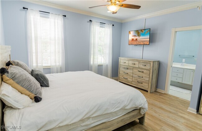 Building Photo - 6032 Towncenter Cir