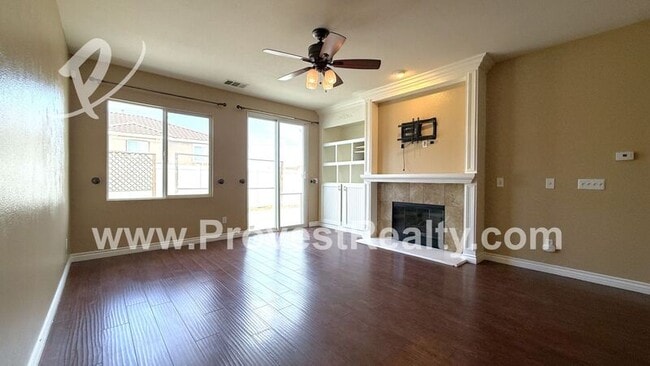 Building Photo - 13272 Sunland St