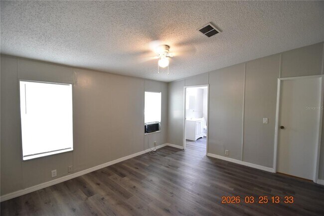 Building Photo - 7515 Symmes Rd