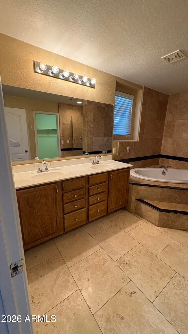 Building Photo - 17722 N 183rd Ave