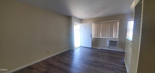 Building Photo - 114 Huntington Dr N