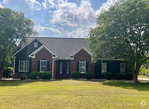 Building Photo - 145 Longleaf Dr