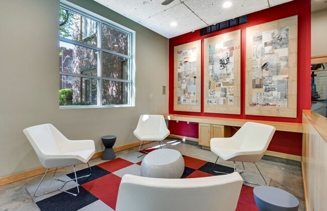 Building Photo - Renovated Studio in Capitol Hill with Rooftop City Views!!!!