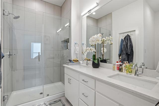 Building Photo - 1301 Tillery Ct