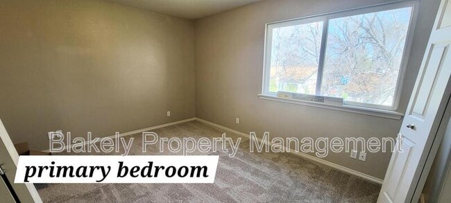 Building Photo - 11298 W Stallion Ln
