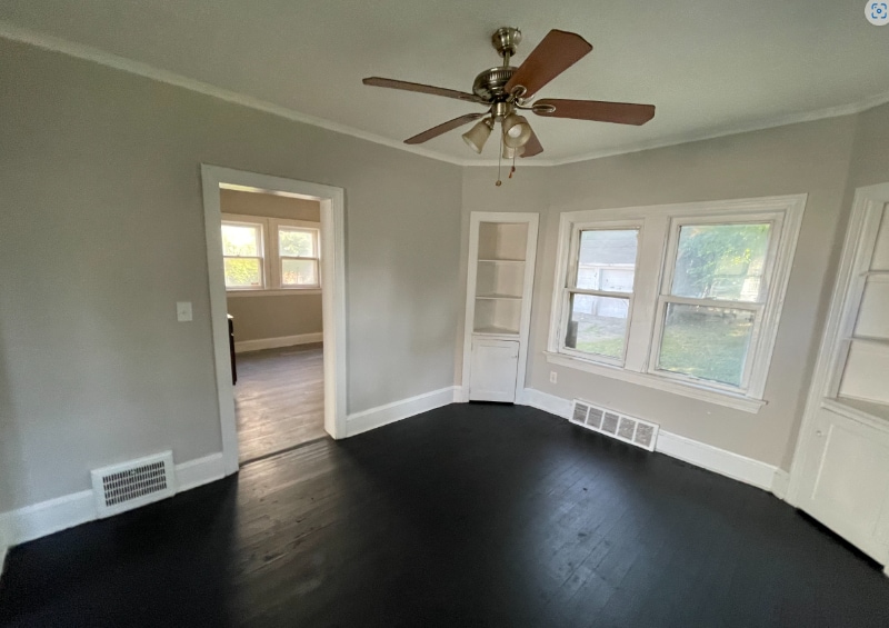 Building Photo - 3437 E 103rd St