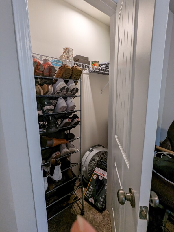 Building Photo - 561 Becks Pl