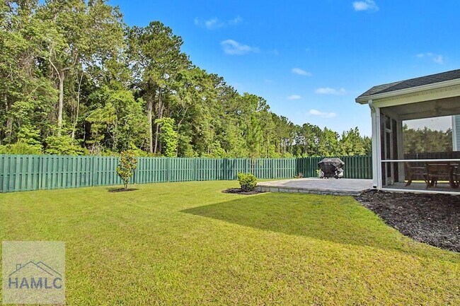 Building Photo - 160 Spring Hill Dr